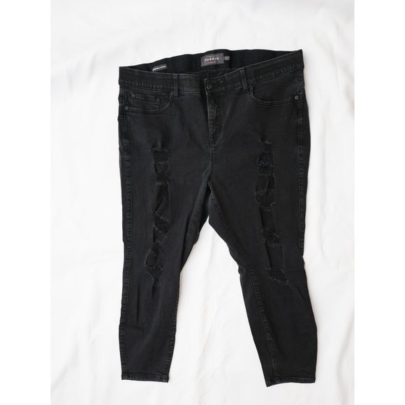 Torrid Black Distressed Bombshell Skinny Jeans Size 24S. In excellent condition! - Picture 1 of 7